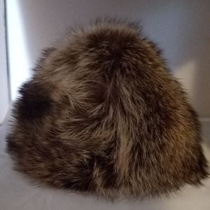 Fur hat